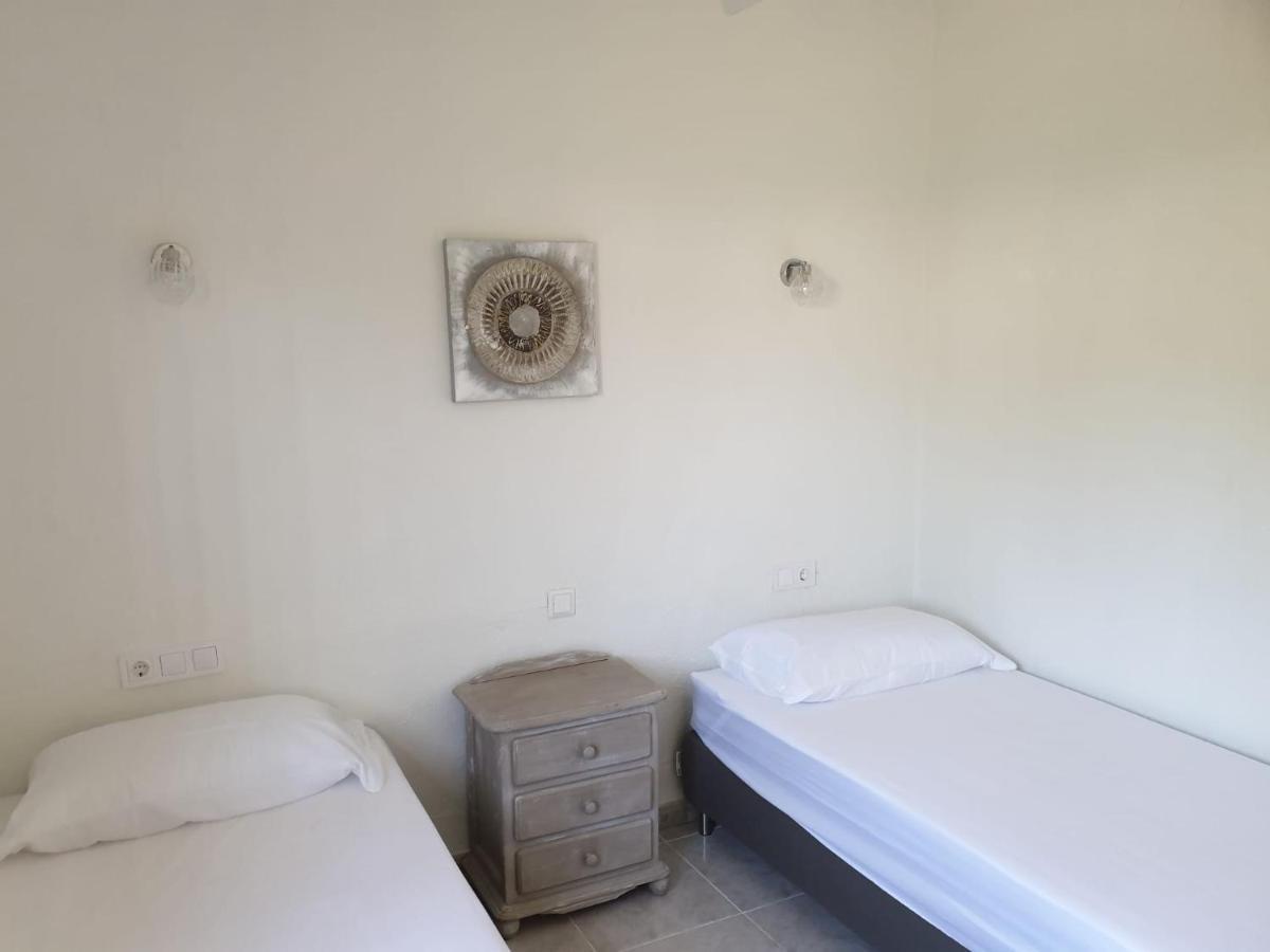 Cheerful 2-Bedroom Villa With Private Pool Calpe Exteriör bild