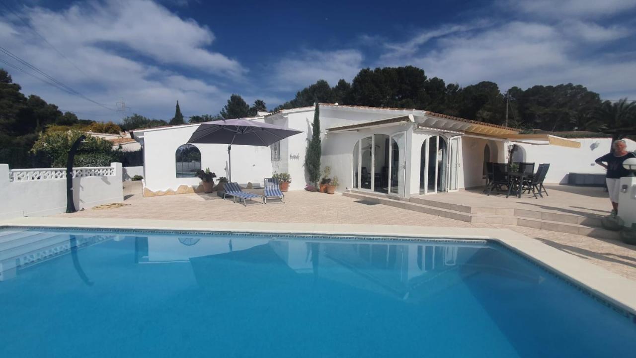 Cheerful 2-Bedroom Villa With Private Pool Calpe Exteriör bild