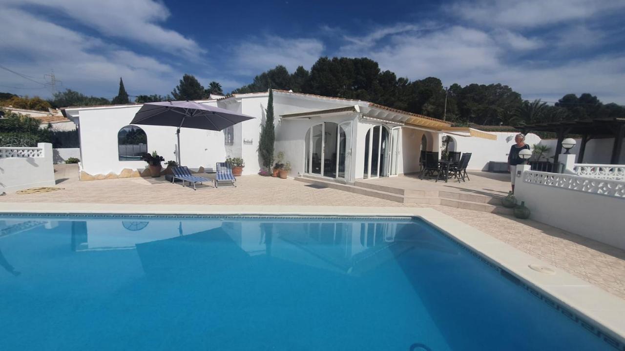 Cheerful 2-Bedroom Villa With Private Pool Calpe Exteriör bild