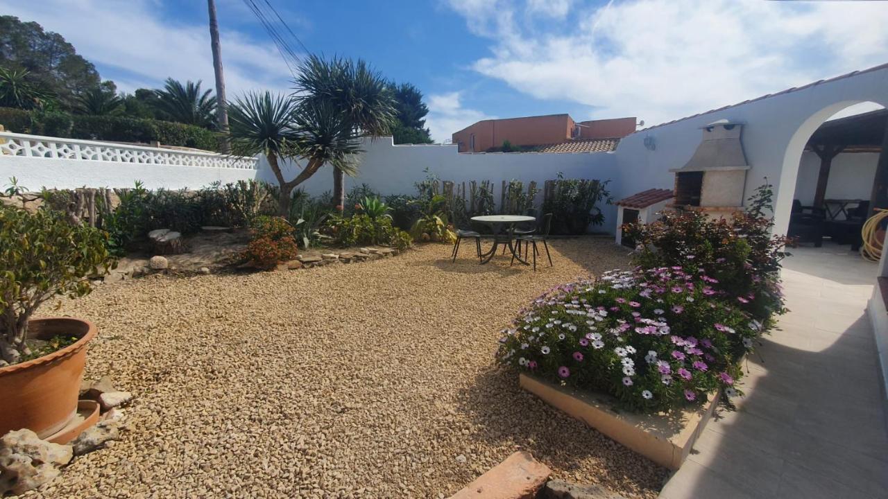 Cheerful 2-Bedroom Villa With Private Pool Calpe Exteriör bild