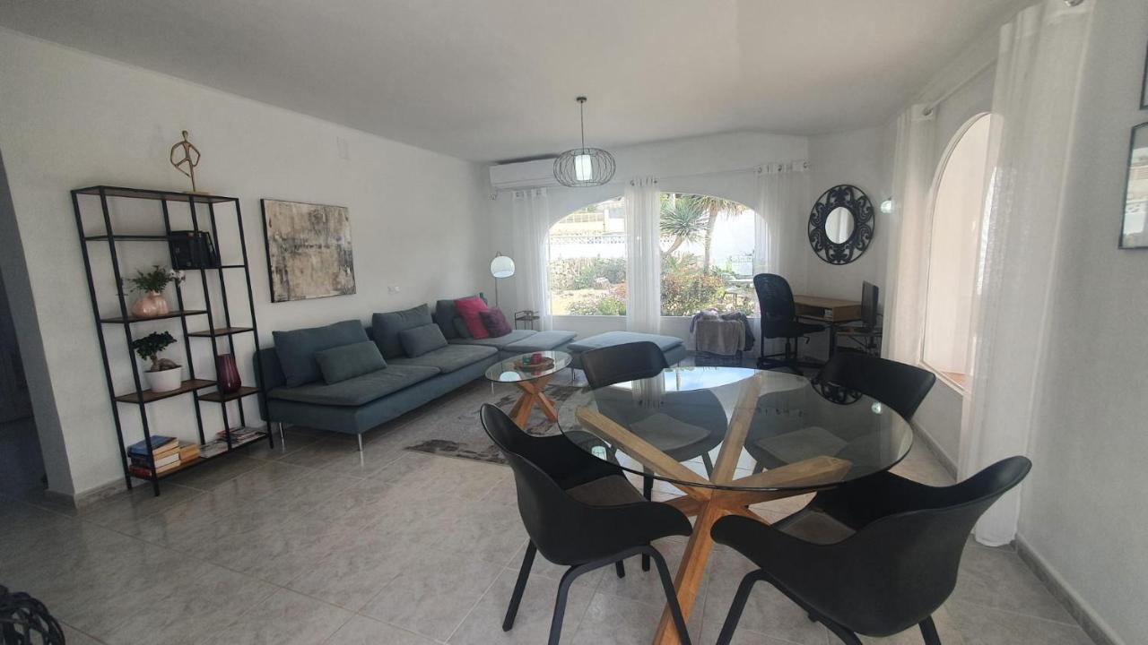Cheerful 2-Bedroom Villa With Private Pool Calpe Exteriör bild